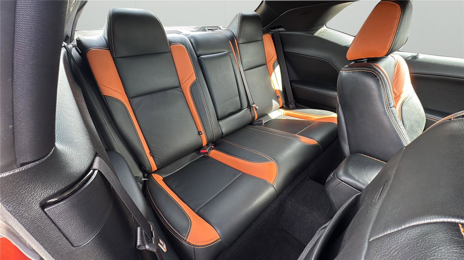 Used 2022 Dodge Challenger SXT w/ Driver Convenience Group image 15