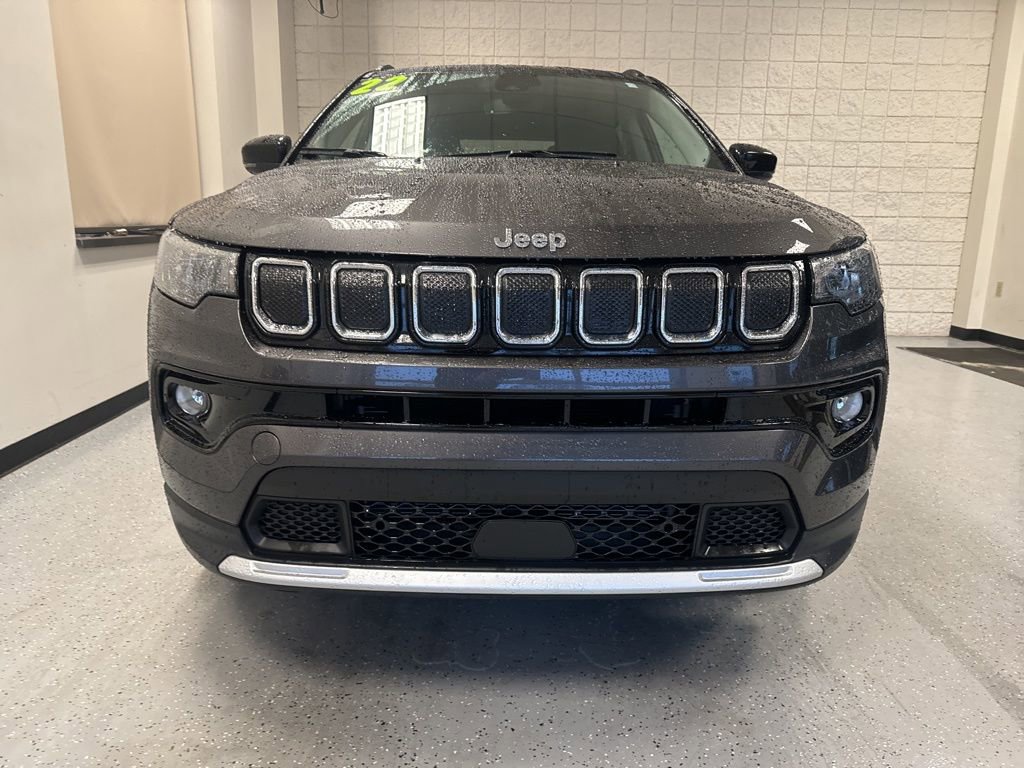 Used 2022 Jeep Compass Limited image 33