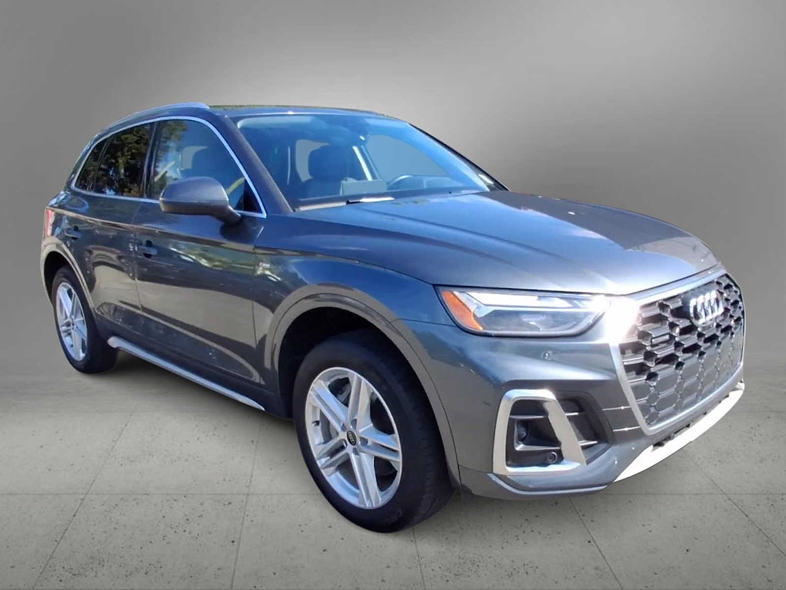 Used 2024 Audi Q5 e Premium Plus w/ Premium Plus Package AWD/4WD video 2
