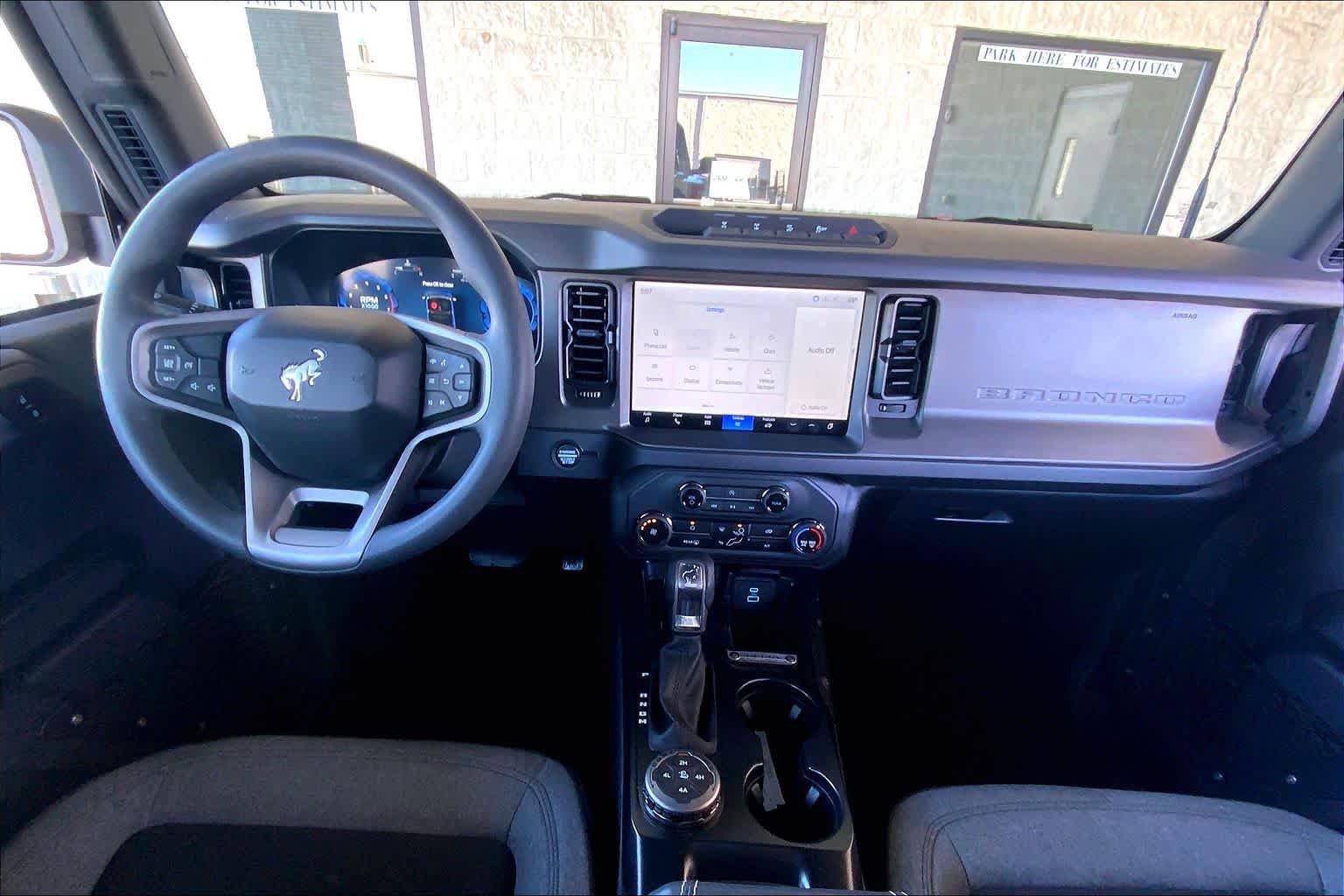 Certified 2025 Ford Bronco 4-Door w/ Sasquatch Package AWD/4WD image 15