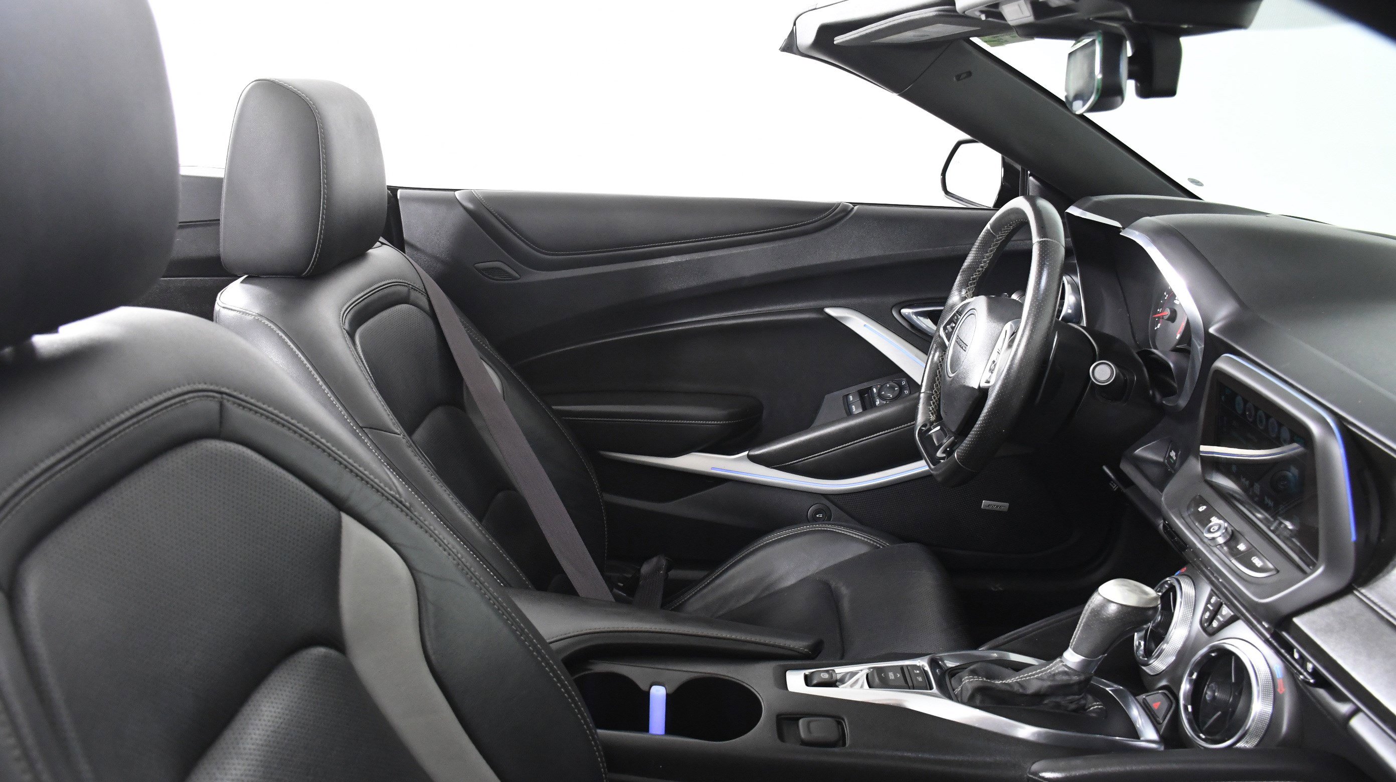 Used 2016 Chevrolet Camaro LT image 23