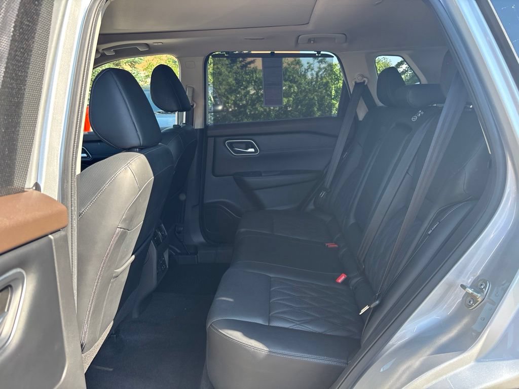 Certified 2023 Nissan Rogue Platinum w/ Platinum Premium Package AWD/4WD image 14