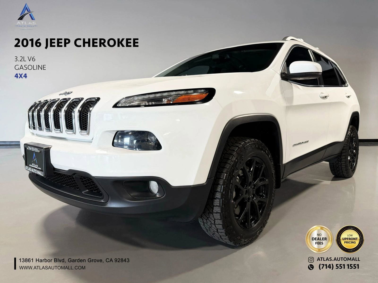 Used 2016 Jeep Cherokee Latitude w/ Comfort/Convenience Group AWD/4WD image 1