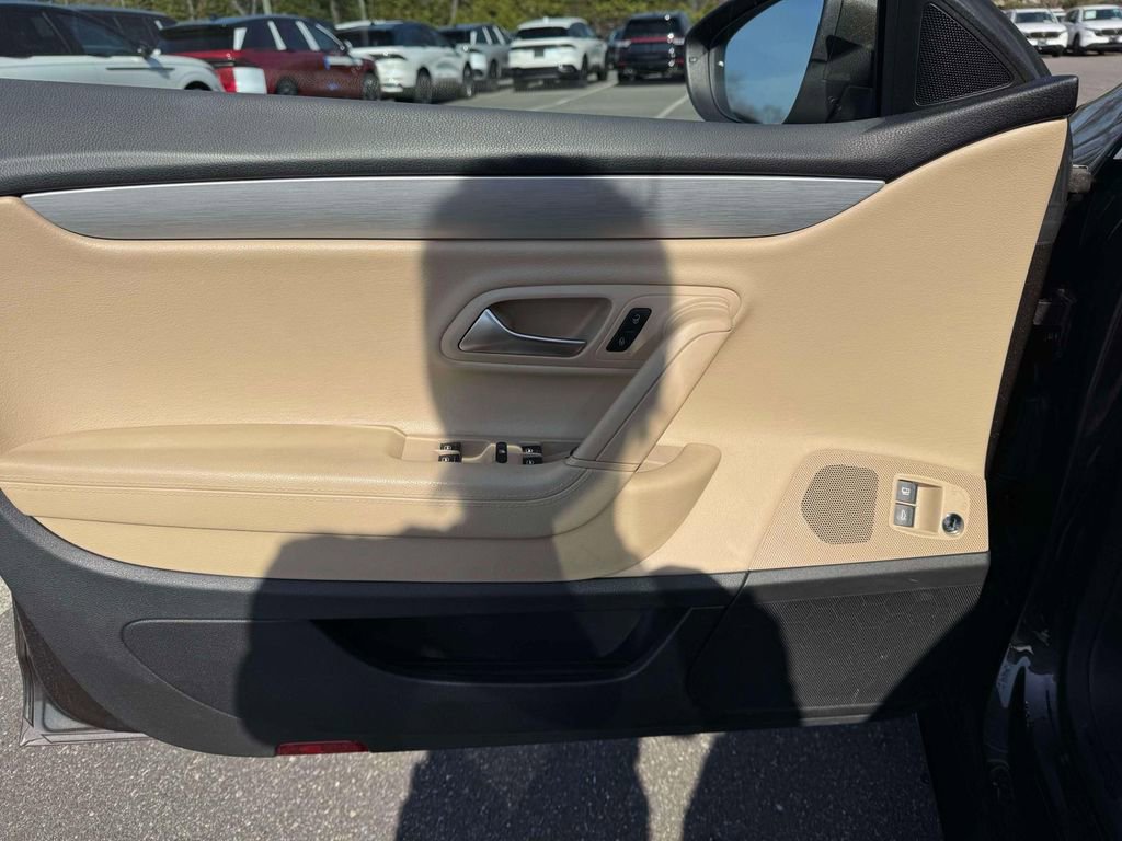 Used 2015 Volkswagen CC Sport image 18