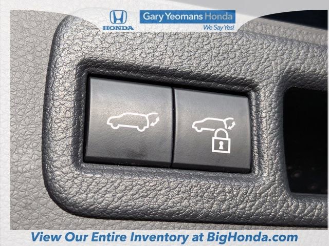 Used 2021 Toyota Venza LE AWD/4WD image 20