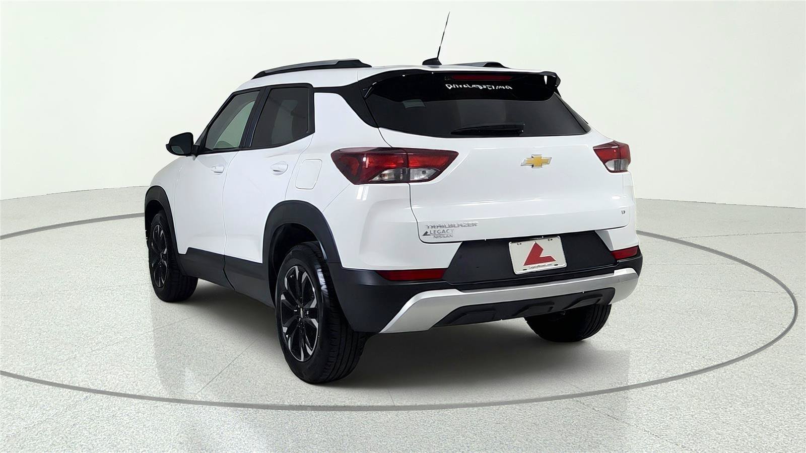 Used 2023 Chevrolet TrailBlazer LT FWD image 5