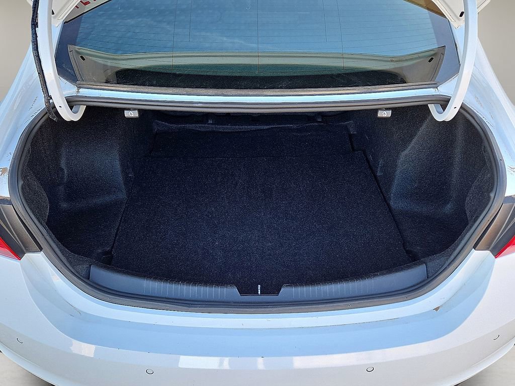 Used 2024 Chevrolet Malibu LT image 14