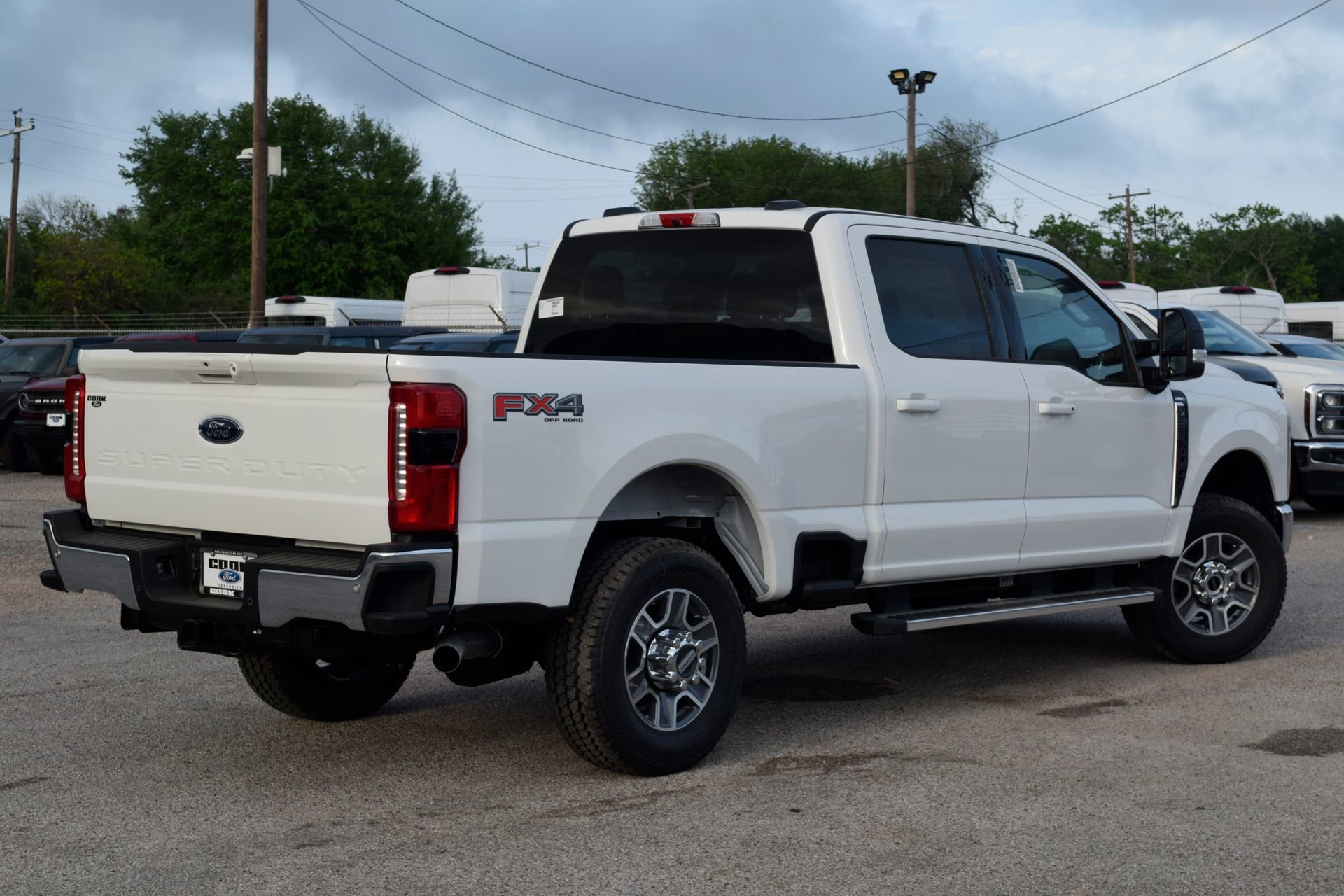 New 2026 Ford F250 Lariat w/ FX4 Off-Road Package image 6