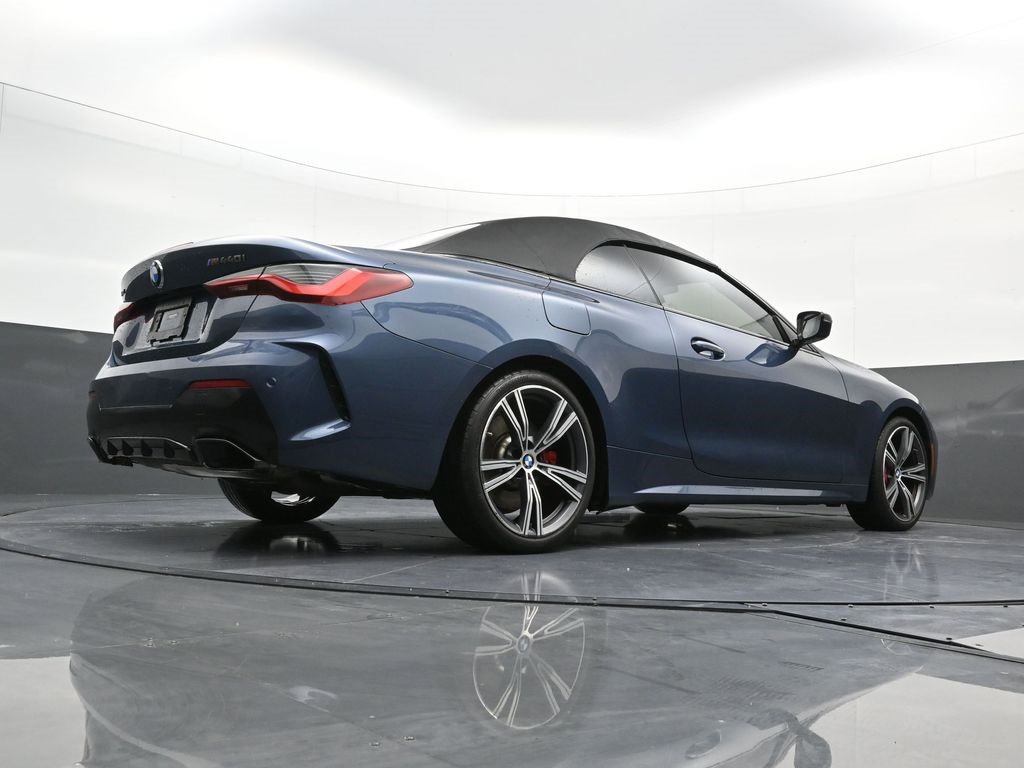 Used 2023 BMW 440i xDrive Convertible w/ Premium Package image 26