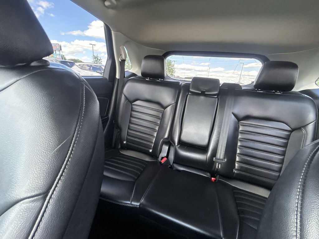 Used 2023 Ford Edge SEL AWD/4WD image 14
