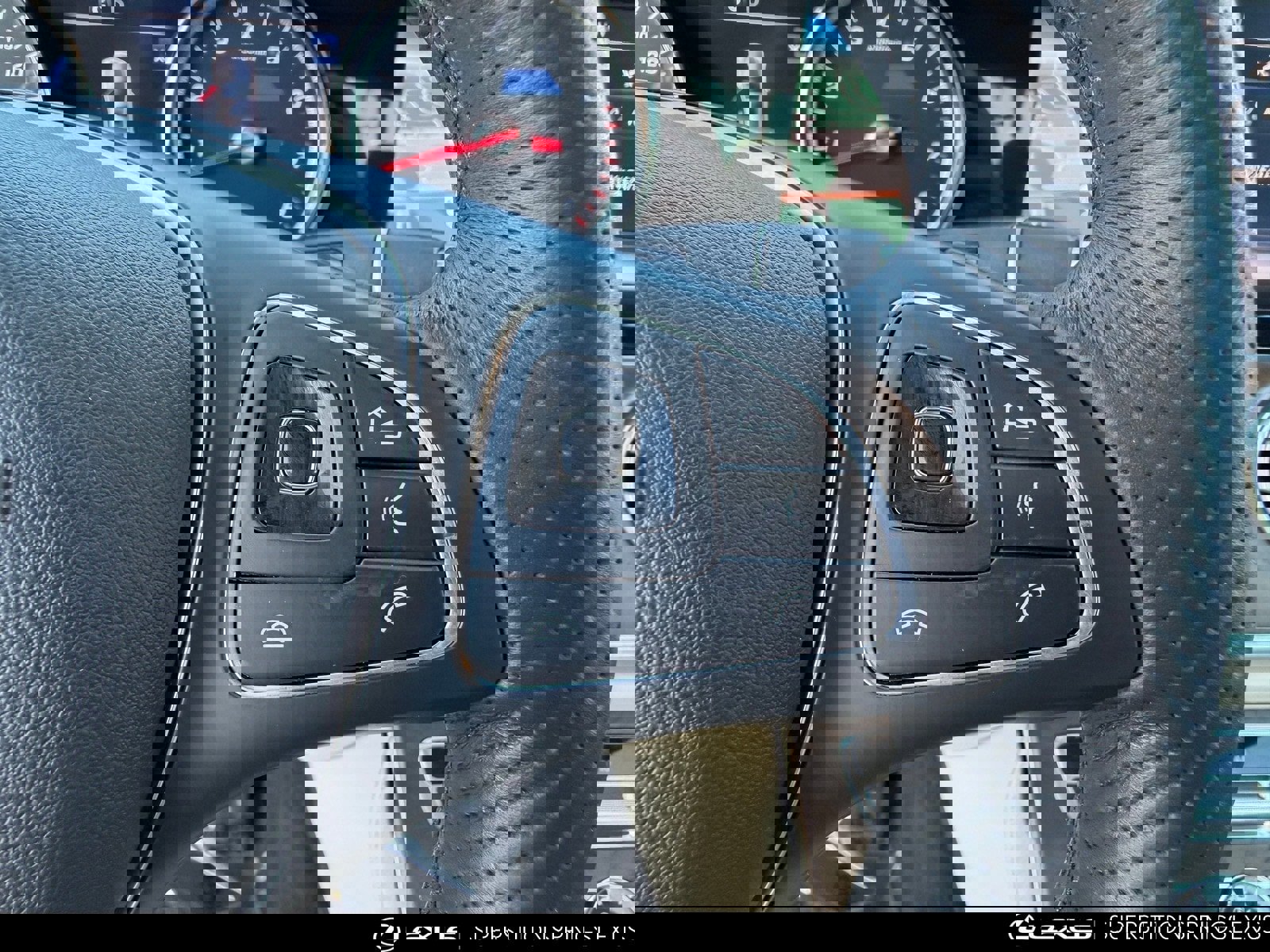 Used 2018 Mercedes-Benz E 300 image 22