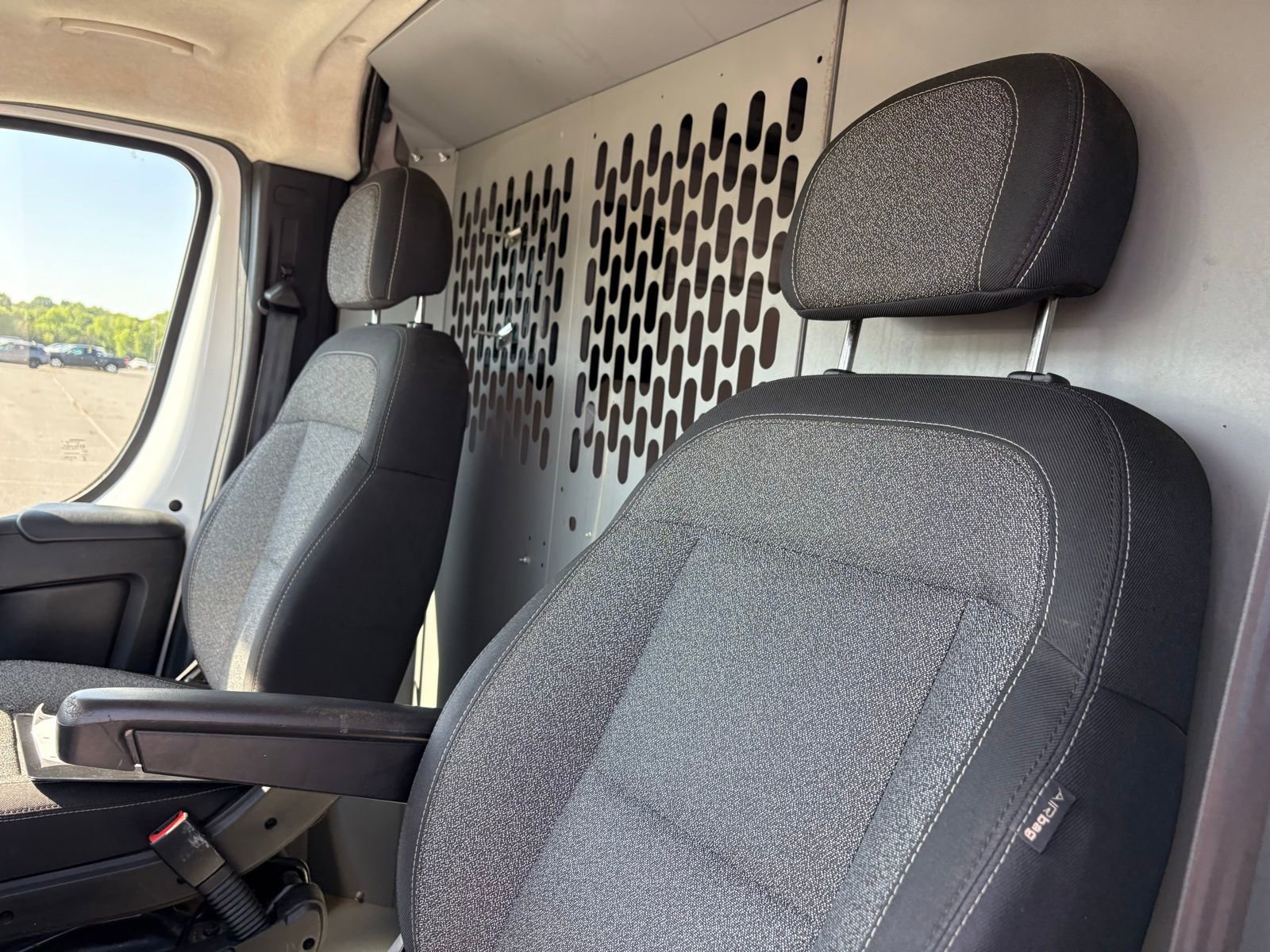 Used 2023 RAM ProMaster 2500 w/ Interior LED Lighting Group FWD image 11