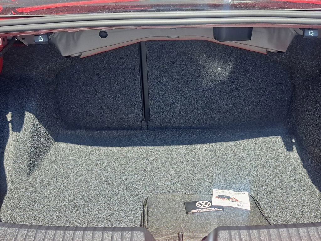 New 2026 Volkswagen Jetta SE image 28