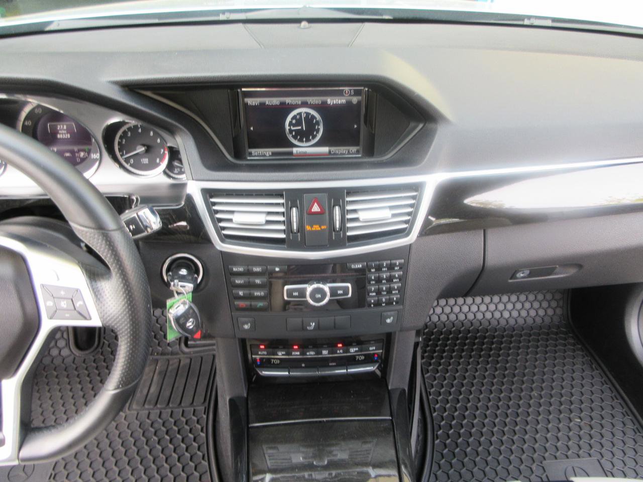 Used 2013 Mercedes-Benz E 350 4MATIC Wagon image 47