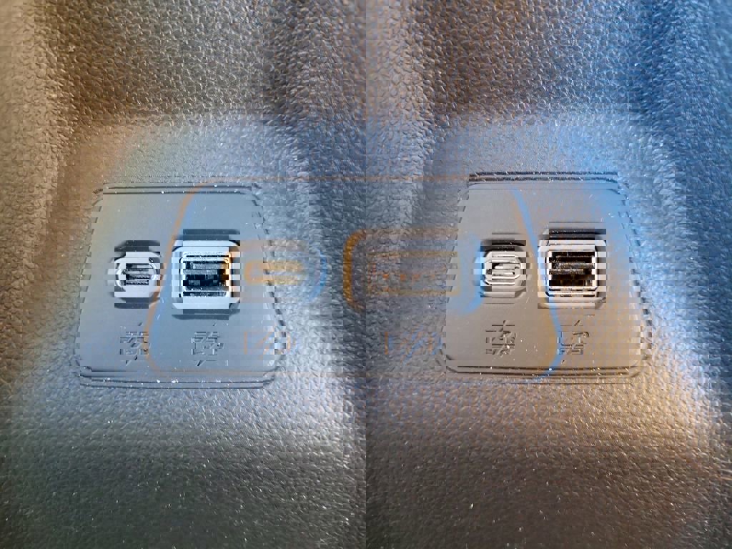 Used 2023 Buick Envision Preferred w/ Sport Touring Package image 16