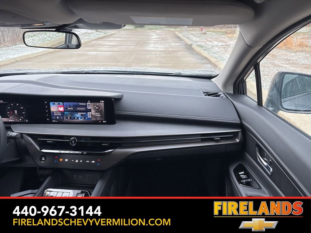 Used 2025 Nissan Murano SV image 40