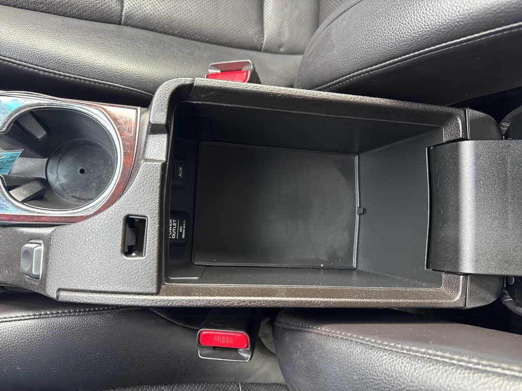 Used 2013 Acura ILX w/ Technology Package image 23