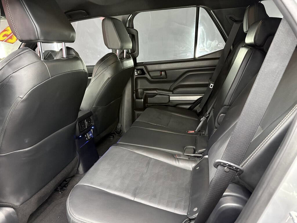 Used 2025 Toyota 4Runner TRD Sport Premium image 11