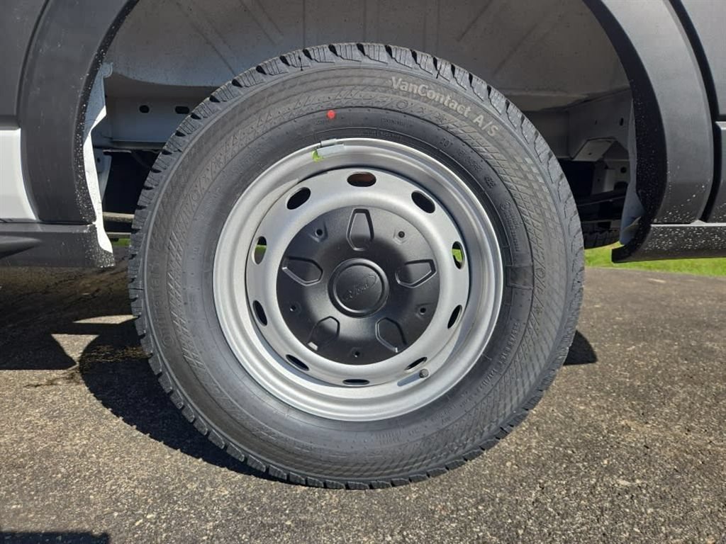 New 2026 Ford Transit 150 Low Roof RWD image 42