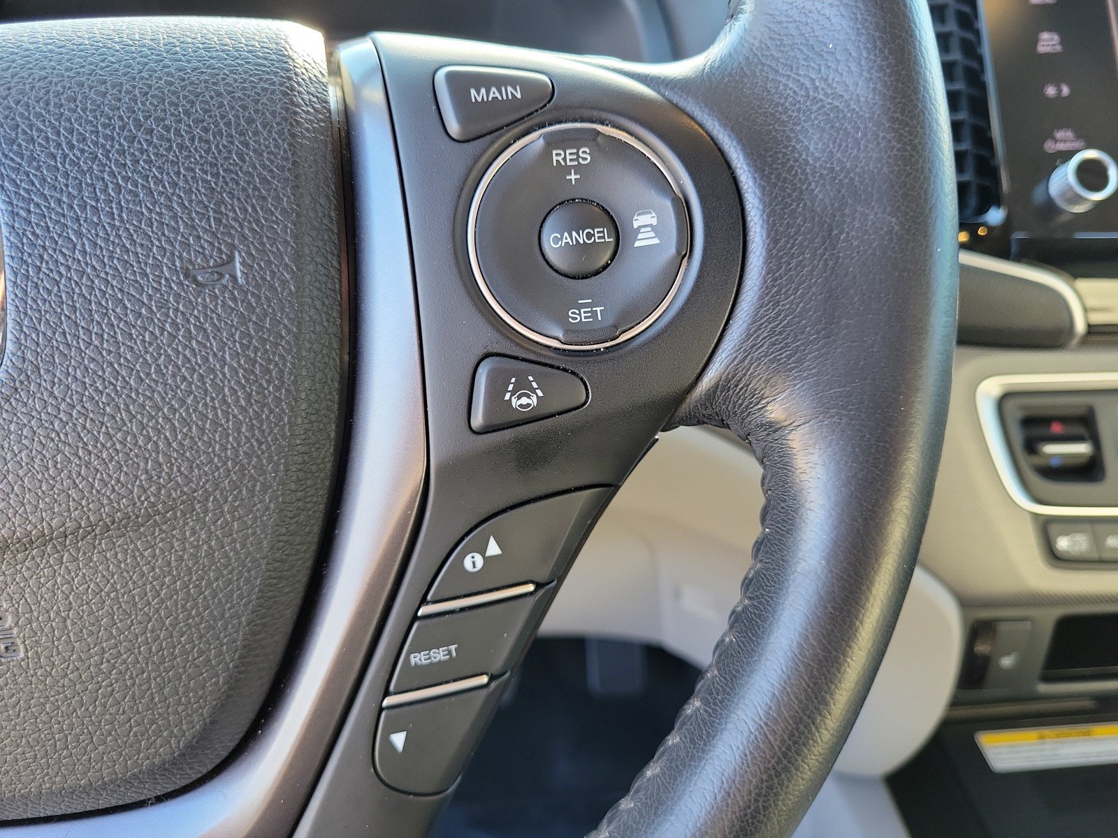 Used 2022 Honda Ridgeline RTL-E image 19
