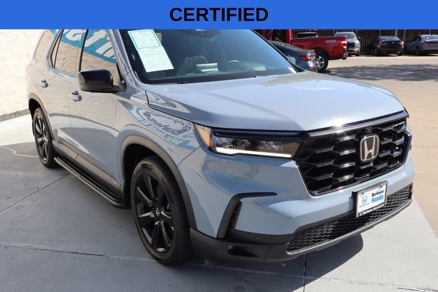 Used 2025 Honda Pilot Black Edition image 3