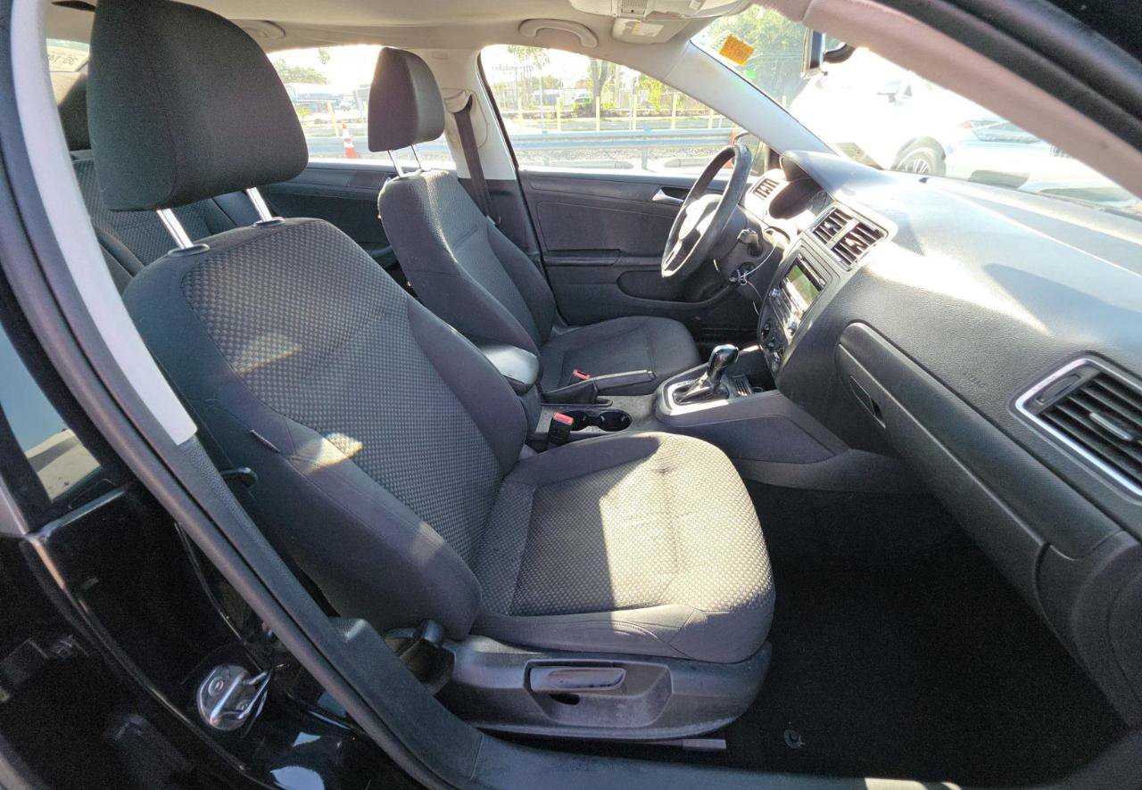 Used 2014 Volkswagen Jetta S FWD image 9