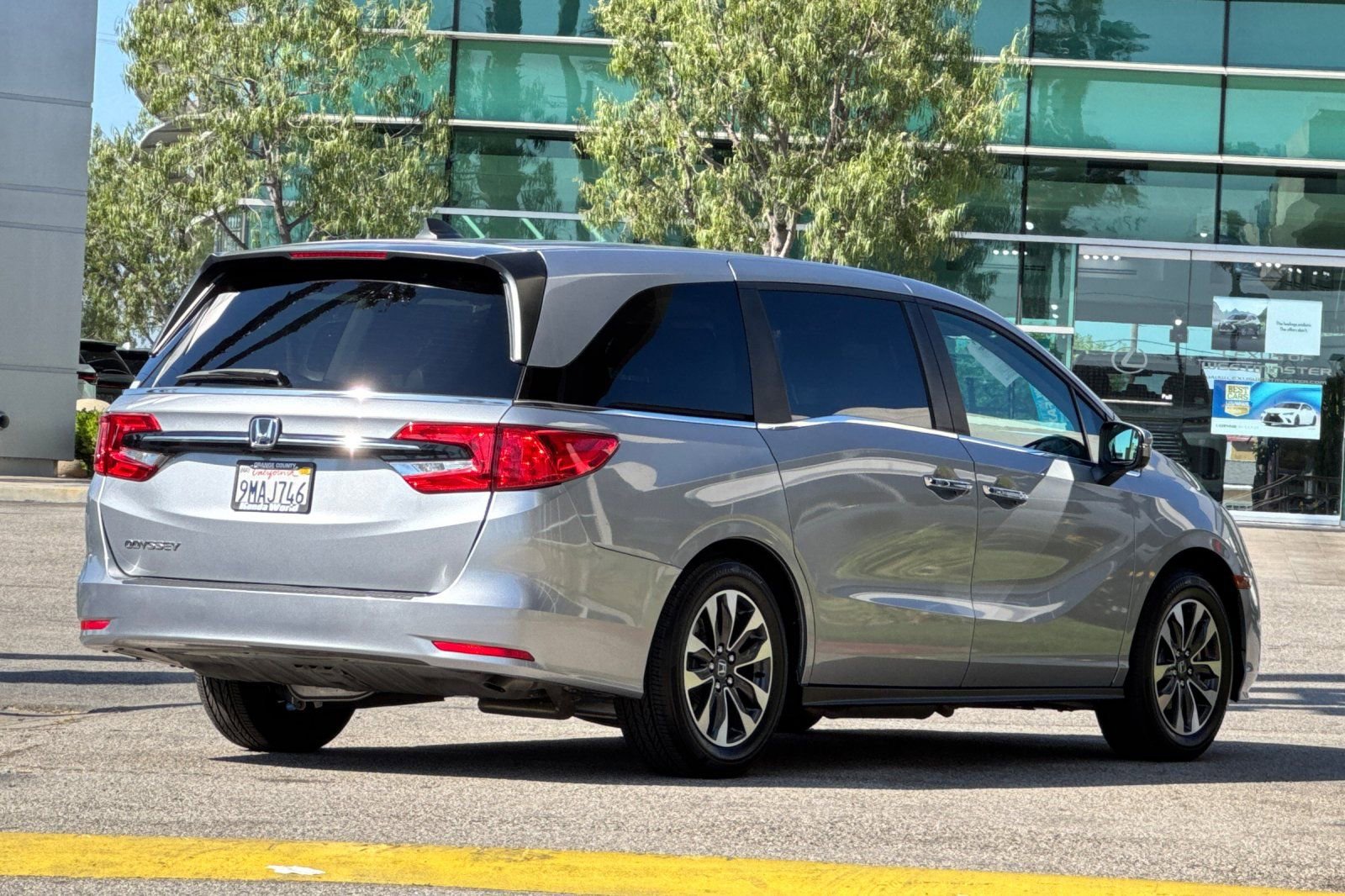 Certified 2024 Honda Odyssey EX-L image 4