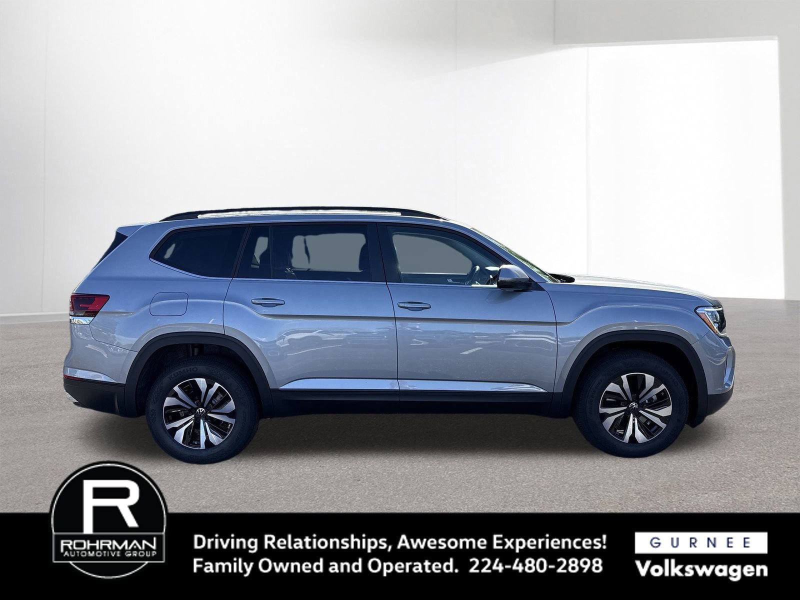 New 2026 Volkswagen Atlas SE image 10