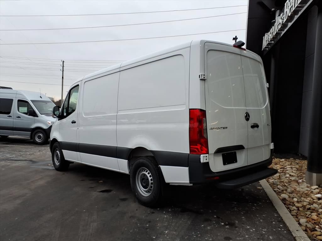 Used 2026 Mercedes-Benz Sprinter 2500 image 4
