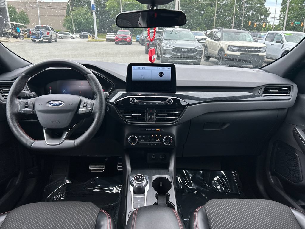 Used 2024 Ford Escape ST-Line AWD/4WD image 14