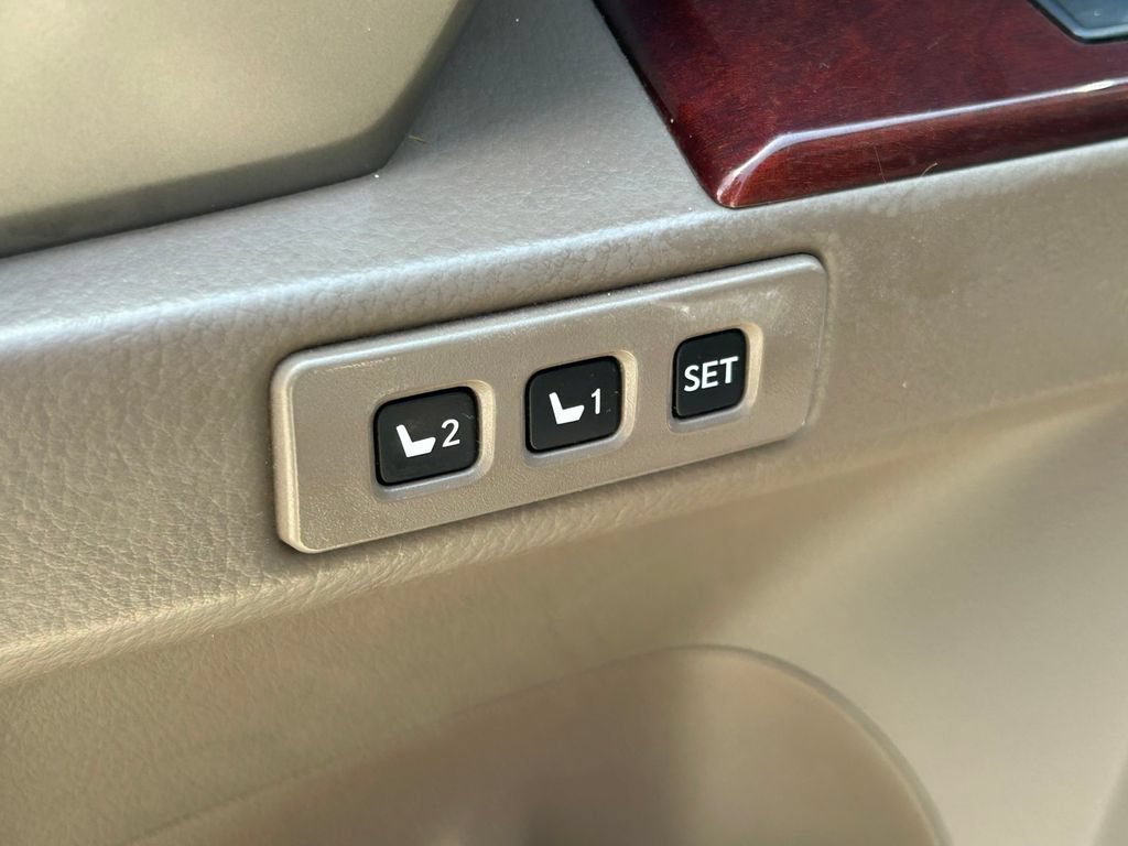 Used 2016 Lexus GX 460 AWD/4WD image 26