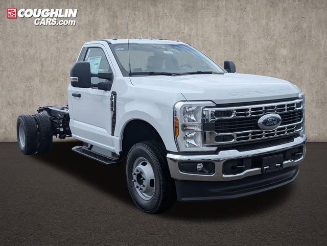 New 2026 Ford F350 XL w/ XL Chrome Package AWD/4WD image 1