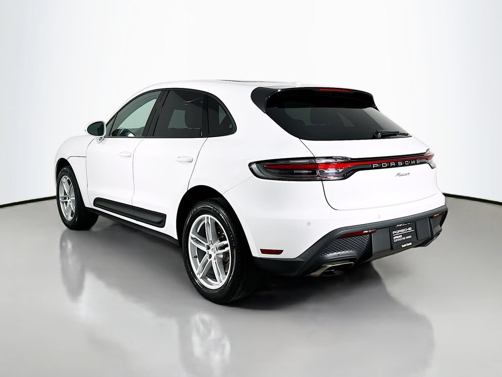 Certified 2022 Porsche Macan AWD/4WD image 3