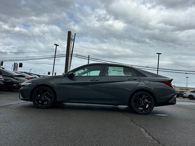 New 2026 Hyundai Elantra Sport FWD image 2