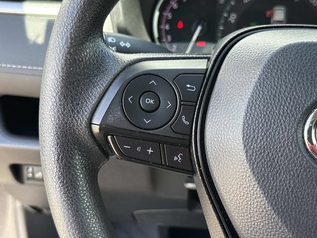 Used 2024 Toyota RAV4 LE FWD image 37