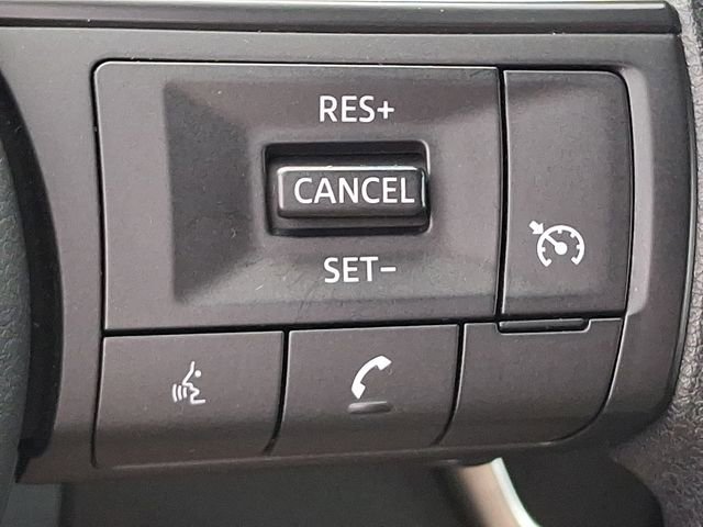 Used 2024 Nissan Rogue S image 22