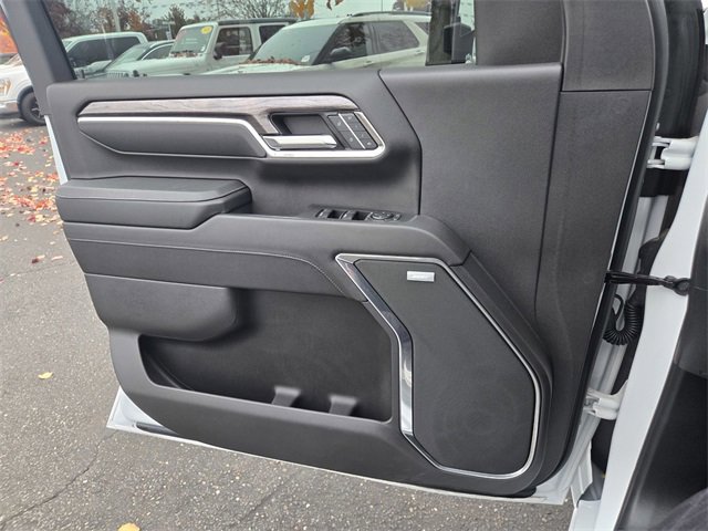 Used 2024 Chevrolet Silverado 2500 LTZ w/ LTZ Convenience Package image 26