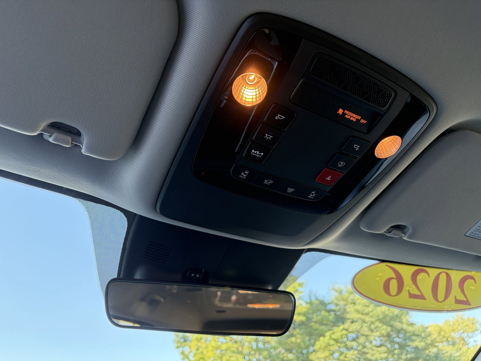 Used 2026 Kia Carnival EX FWD image 27