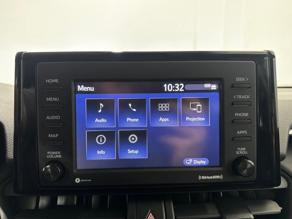 Used 2021 Toyota RAV4 LE AWD/4WD image 12