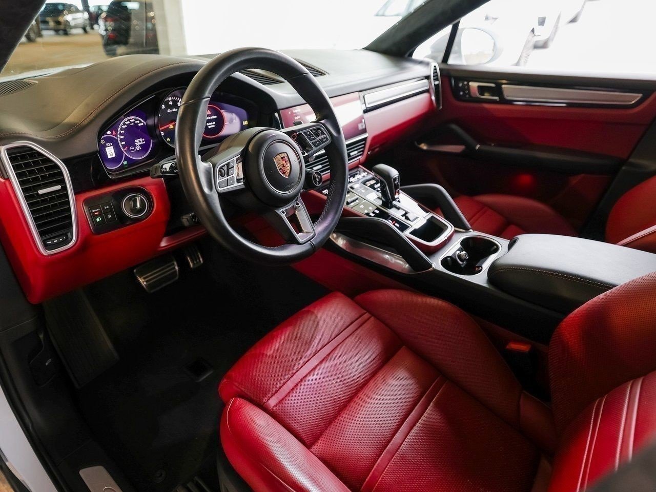 Certified 2023 Porsche Cayenne Turbo image 4