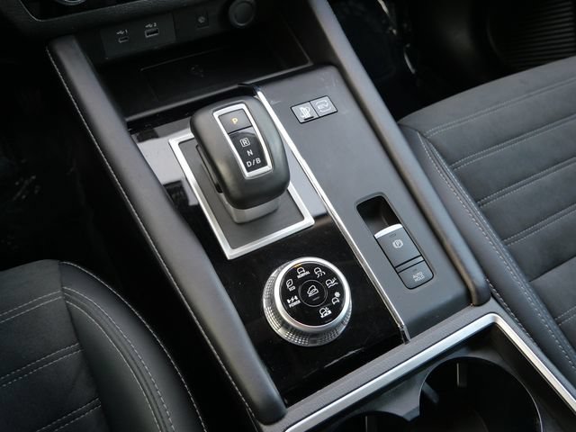 Used 2024 Mitsubishi Outlander SE AWD/4WD image 24