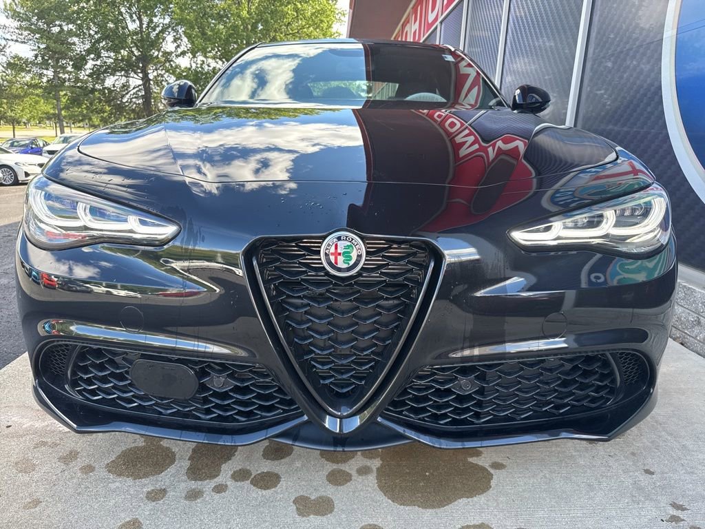 New 2025 Alfa Romeo Giulia AWD w/ Driving Assist Package image 4