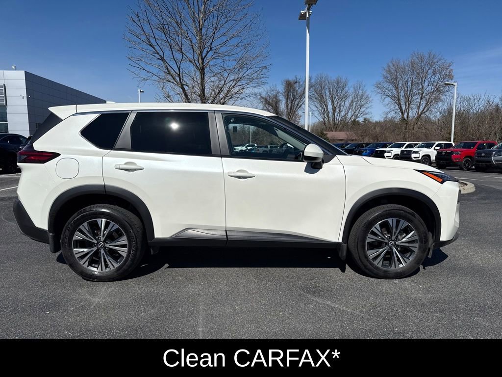 Used 2023 Nissan Rogue SV image 9