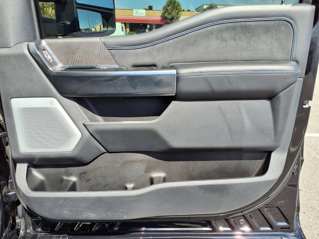 Used 2025 Ford F350 Platinum w/ FX4 Off-Road Package AWD/4WD image 15