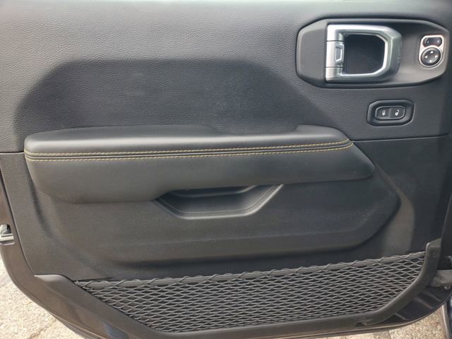 Used 2024 Jeep Wrangler Sahara image 12