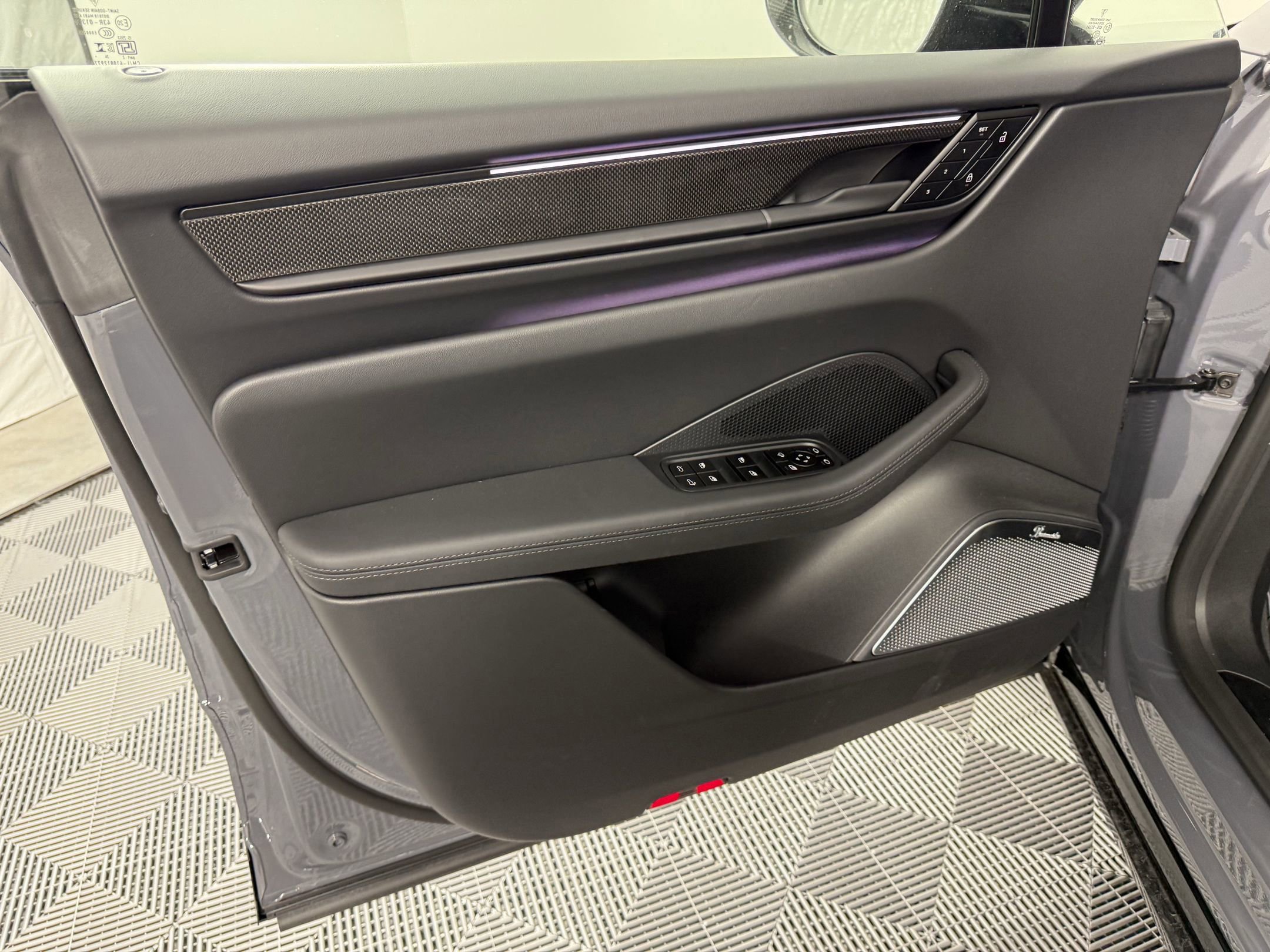 New 2025 Porsche Macan Turbo Electric image 14