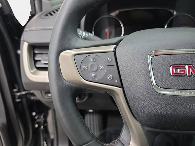 Used 2024 GMC Terrain Denali w/ Denali Premium Package AWD/4WD image 17