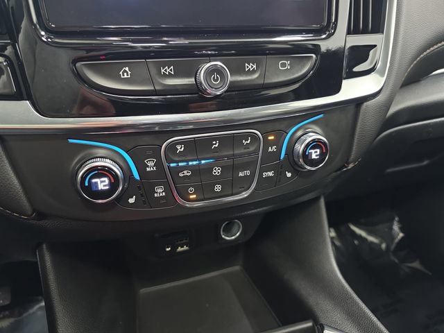 Used 2020 Chevrolet Traverse RS image 24