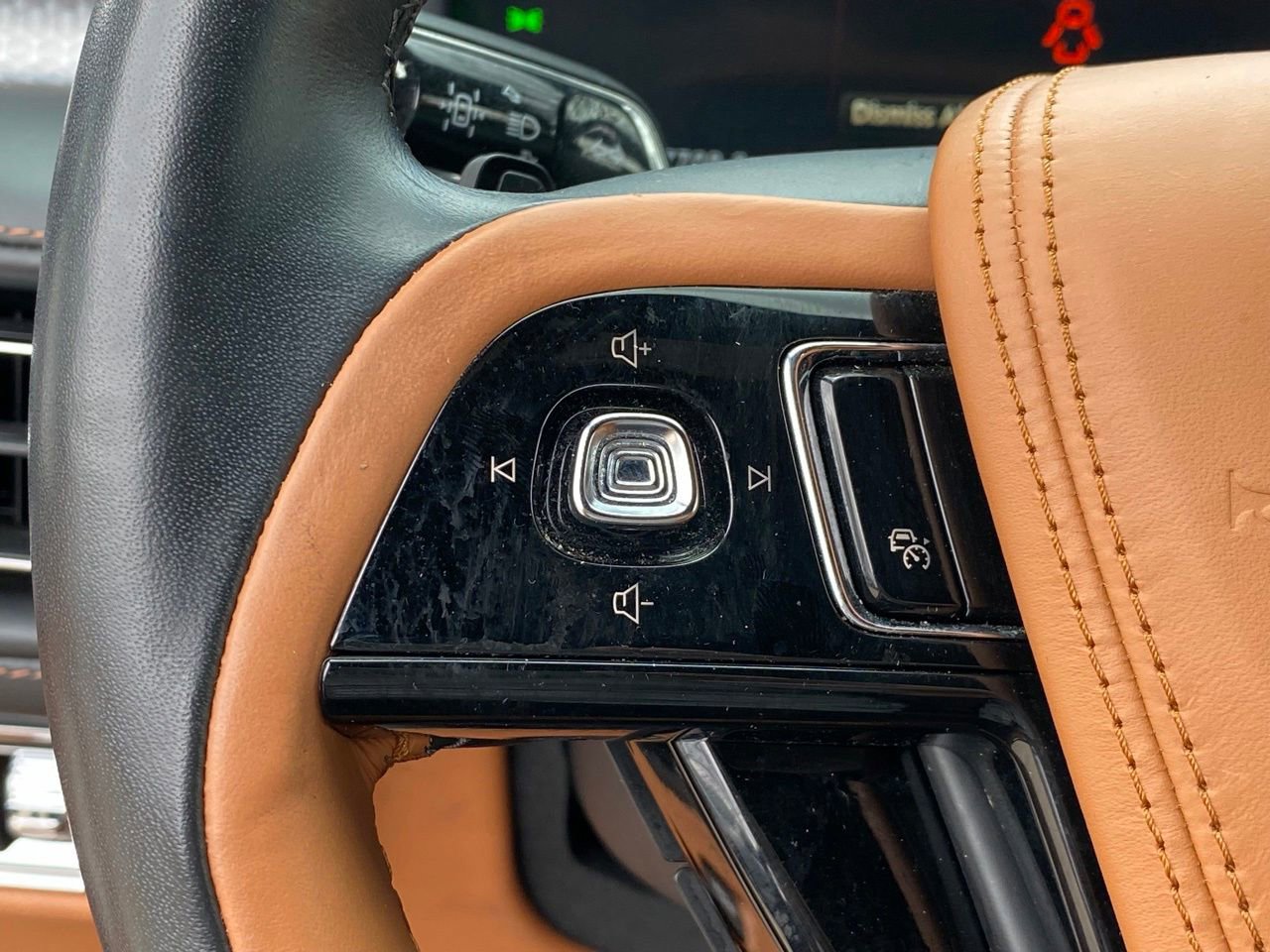 Used 2024 Lincoln Aviator Black Label w/ Dynamic Handling Package image 27