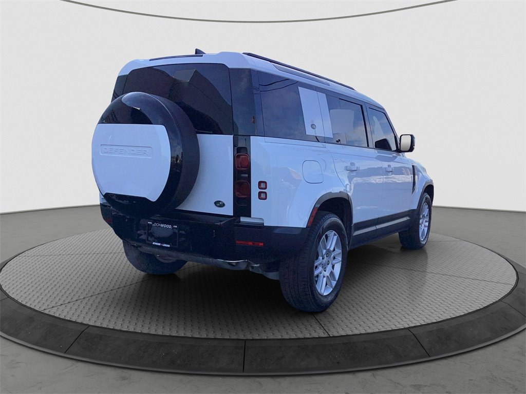 Used 2023 Land Rover Defender 110 S image 7